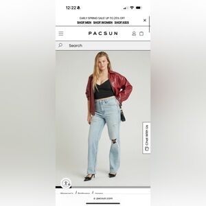 Viral PacSun Light Indigo Ripped '90s Boyfriend Jeans